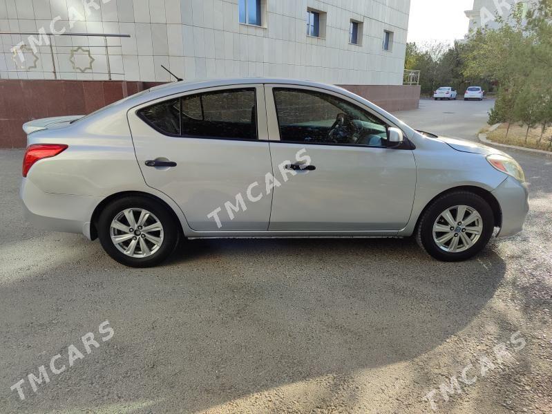 Nissan Versa 2014 - 110 000 TMT - Ашхабад - img 4