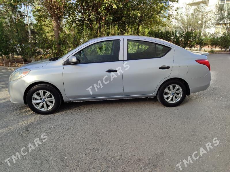 Nissan Versa 2014 - 110 000 TMT - Ашхабад - img 3