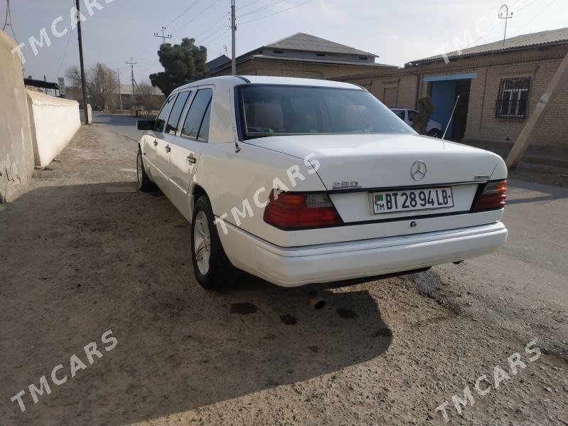 Mercedes-Benz E280 1993 - 80 000 TMT - Туркменабат - img 8