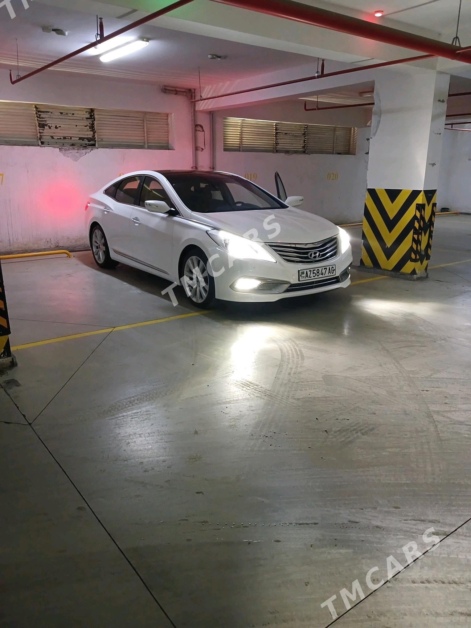 Hyundai Azera 2015 - 232 000 TMT - Ашхабад - img 4