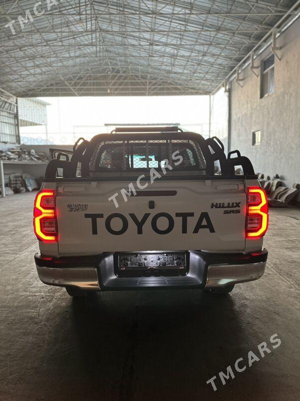 Toyota Hilux 2021 - 600 000 TMT - Мары - img 5