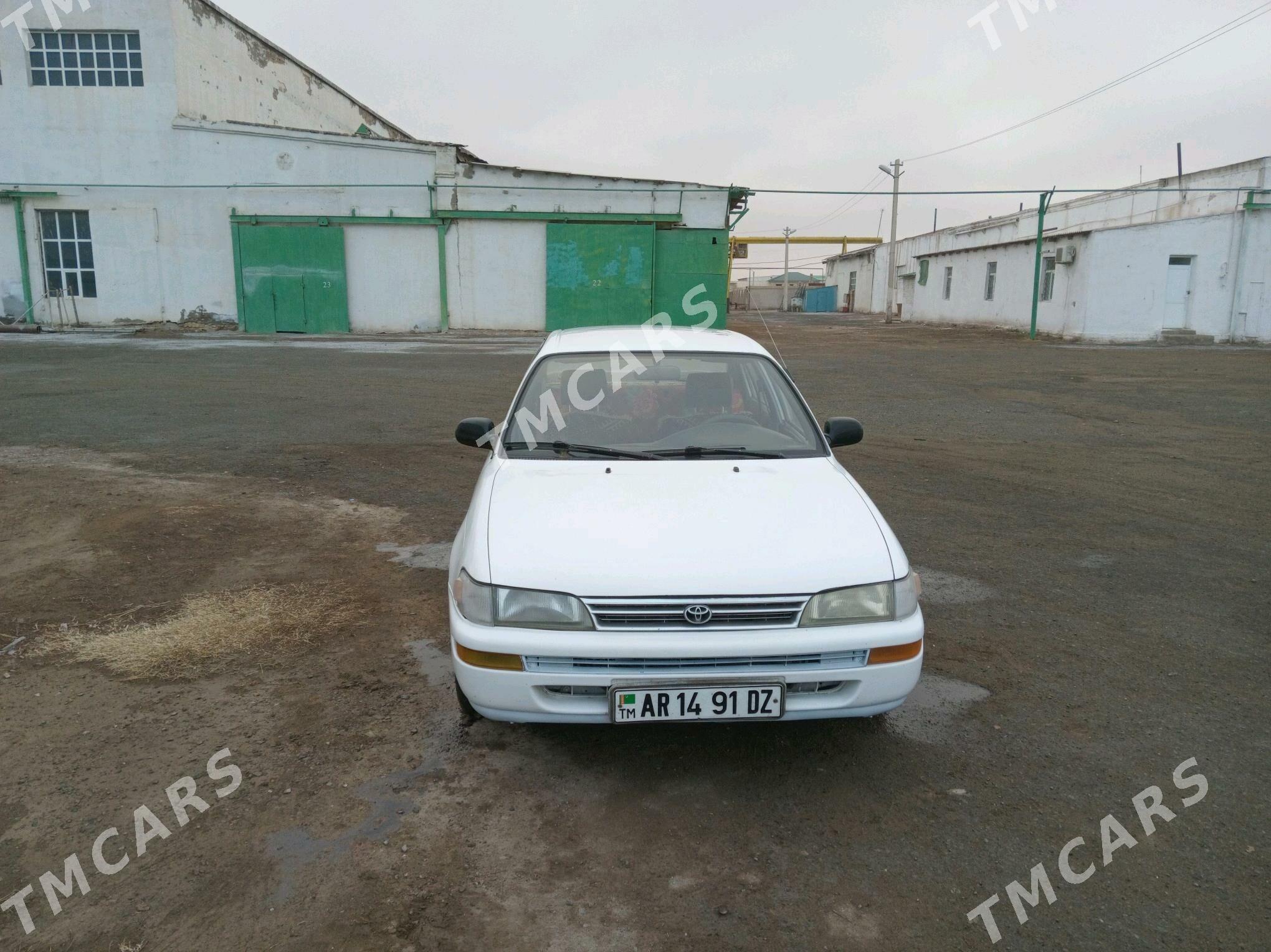 Toyota Corolla 1994 - 50 000 TMT - Дашогуз - img 2
