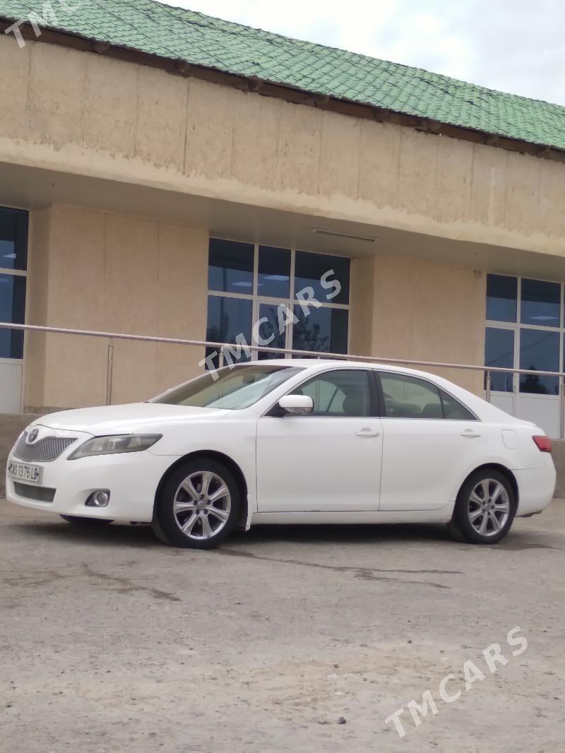 Toyota Camry 2007 - 125 000 TMT - Дянев - img 5