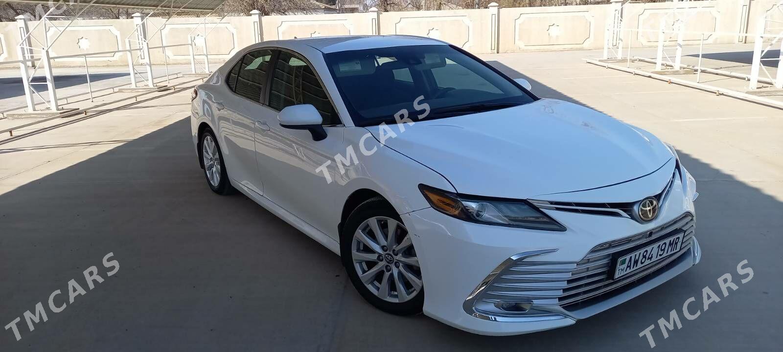 Toyota Camry 2018 - 260 000 TMT - Байрамали - img 2