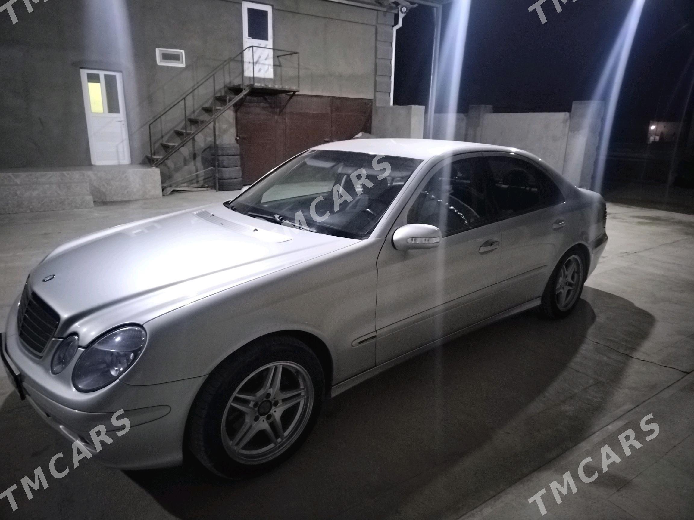 Mercedes-Benz E320 2004 - 120 000 TMT - Мургап - img 2