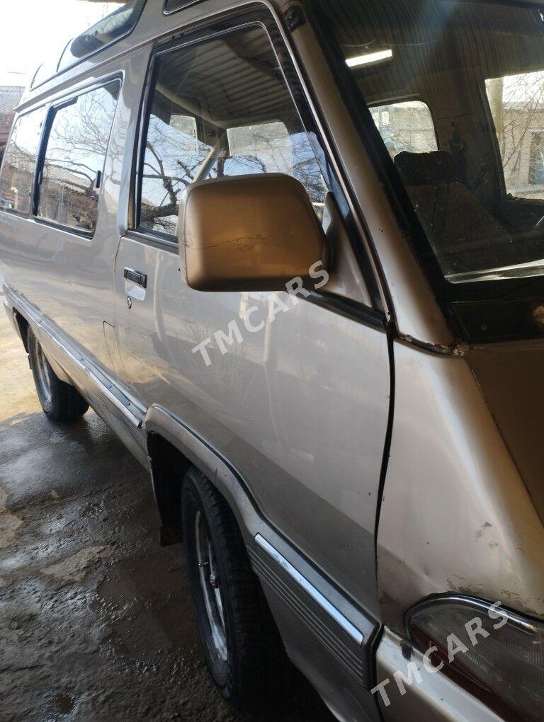 Toyota Town Ace 1990 - 25 000 TMT - Сакар - img 4