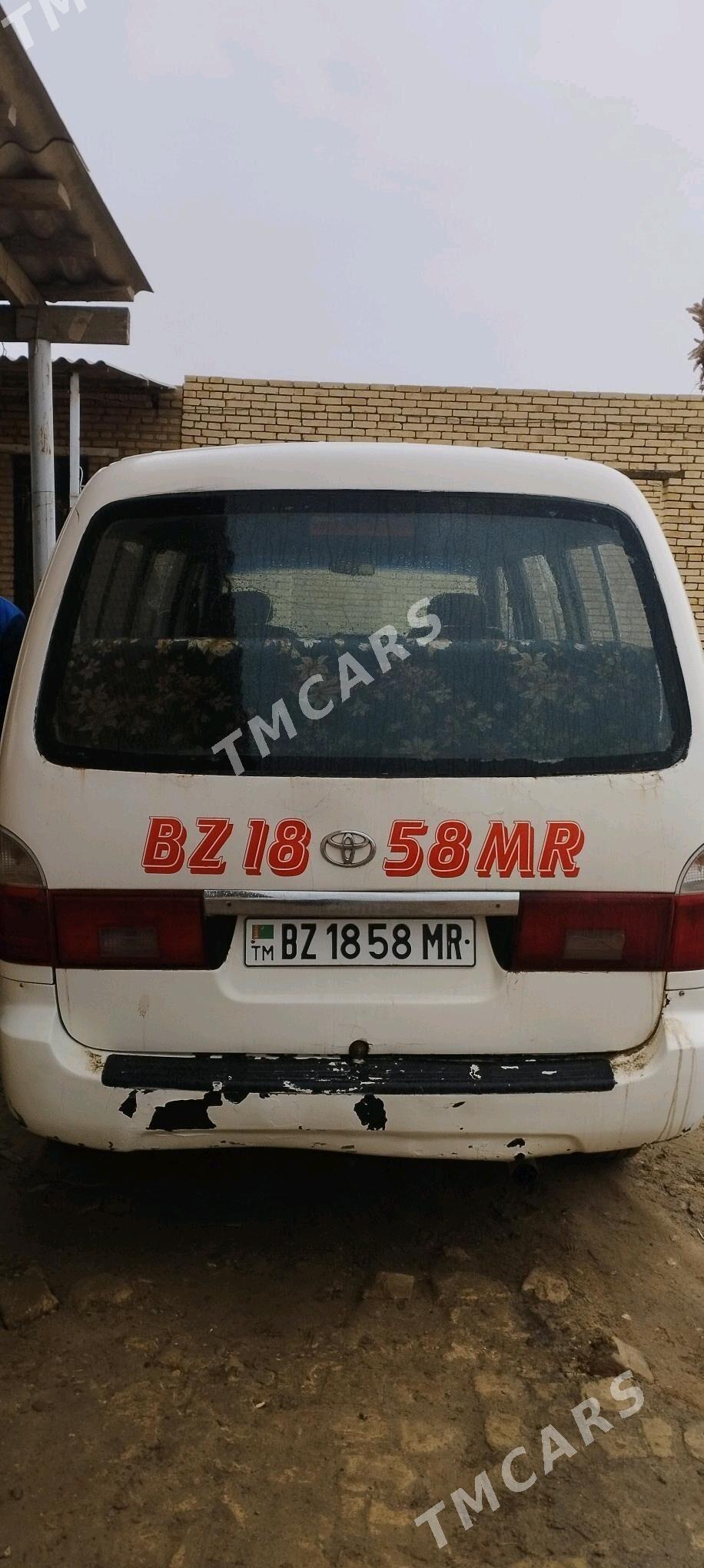 Toyota Hiace 2005 - 55 000 TMT - Байрамали - img 2