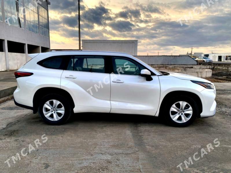 Toyota Highlander 2021 - 470 000 TMT - Мары - img 4