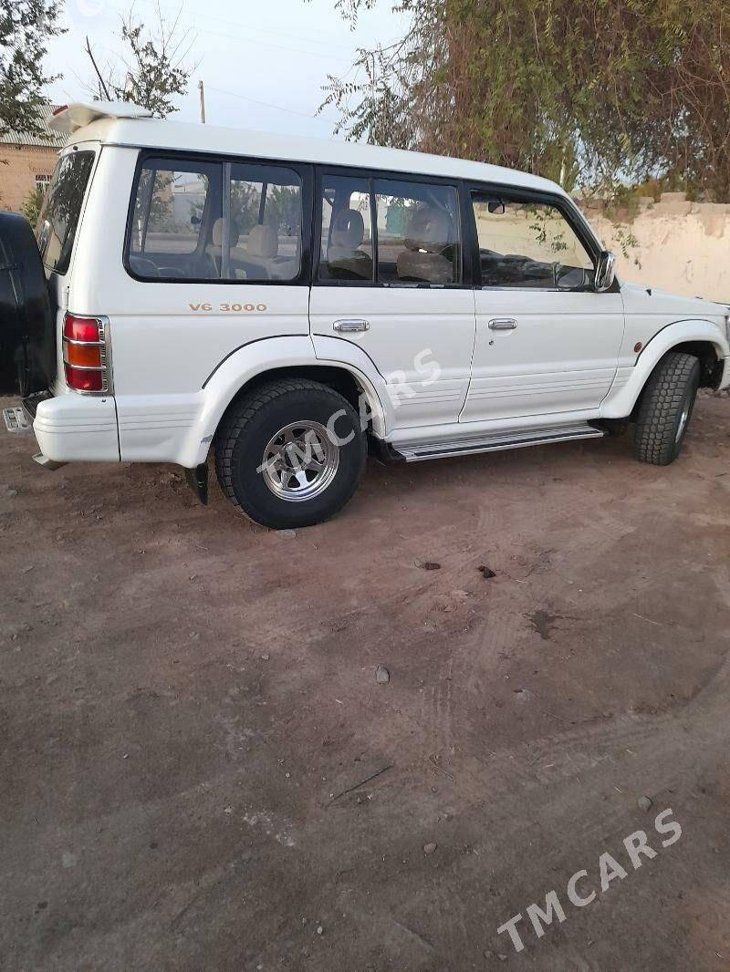 Mitsubishi Pajero 1993 - 70 000 TMT - Болдумсаз - img 2