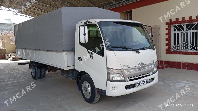 Toyota Hino 2015 - 380 000 TMT - Aşgabat - img 2