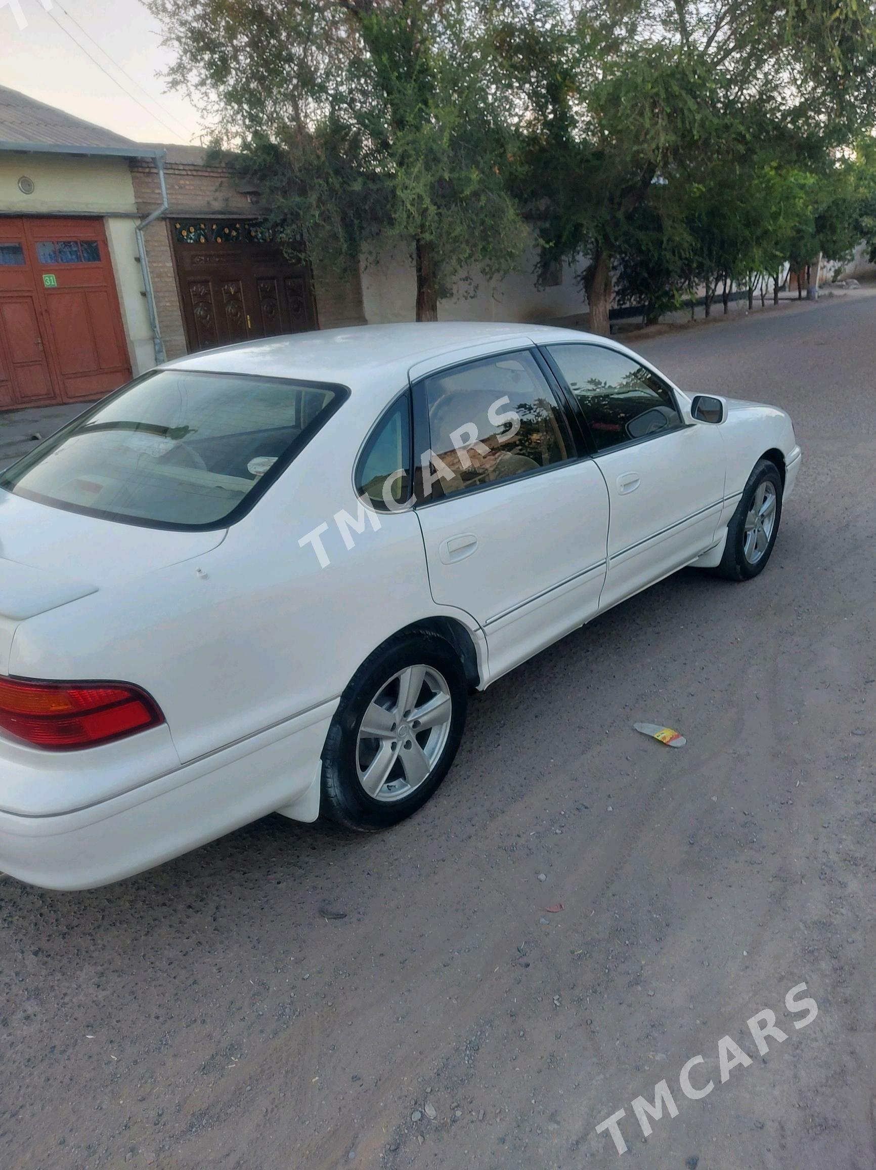 Toyota Avalon 1999 - 105 000 TMT - Дашогуз - img 3