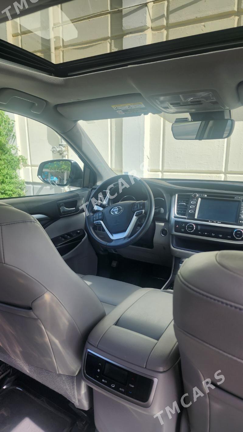 Toyota Highlander 2019 - 525 000 TMT - Aşgabat - img 5