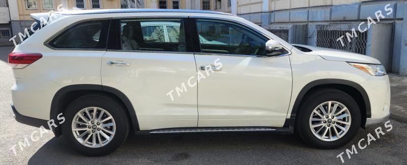 Toyota Highlander 2019 - 525 000 TMT - Ашхабад - img 4