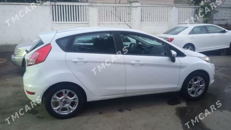 Ford Fiesta 2014 - 110 000 TMT - Ашхабад - img 4