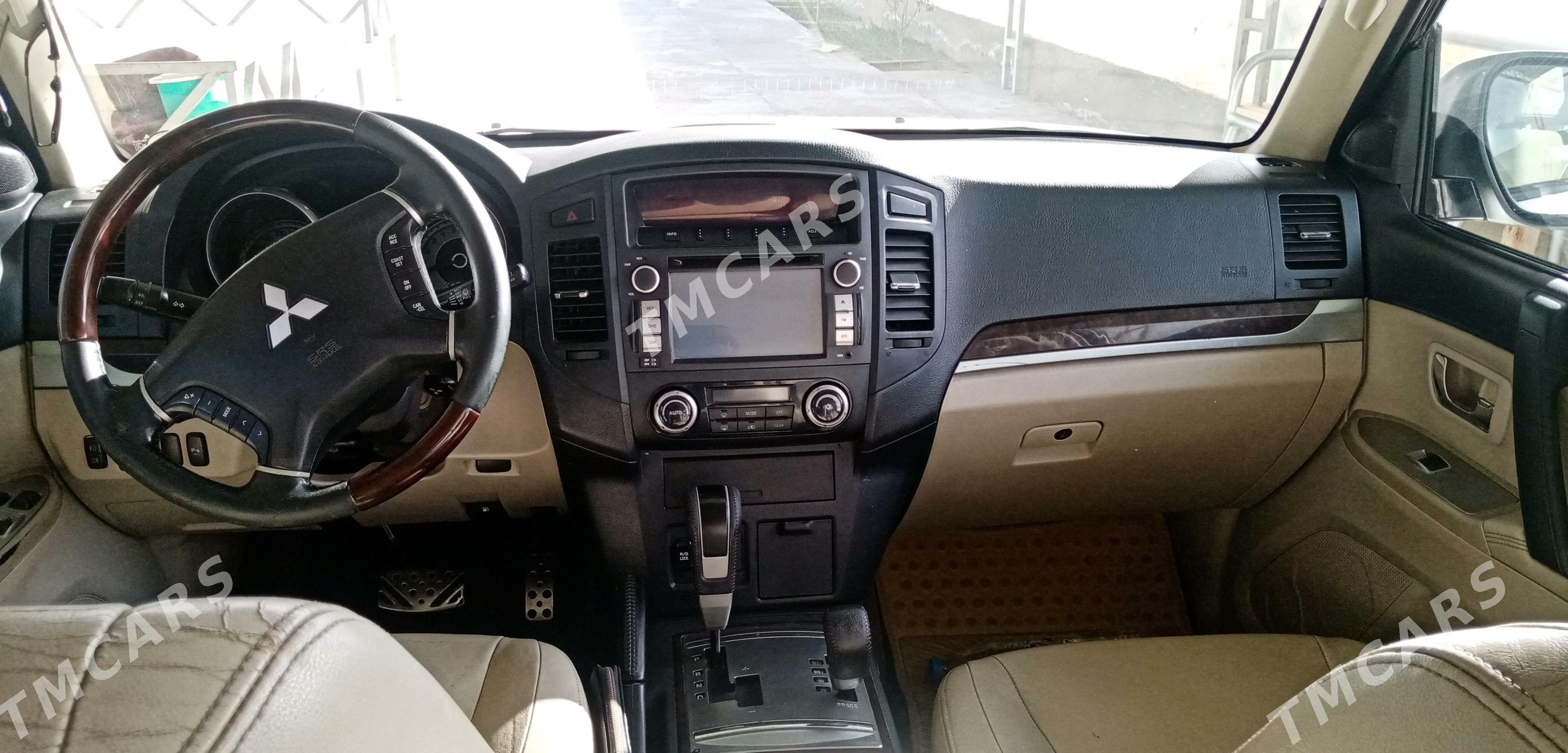 Mitsubishi Pajero 2010 - 220 000 TMT - Балканабат - img 3