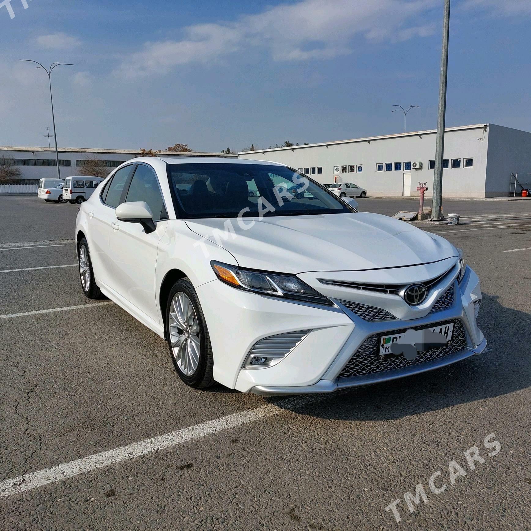 Toyota Camry 2018 - 340 000 TMT - Анев - img 5