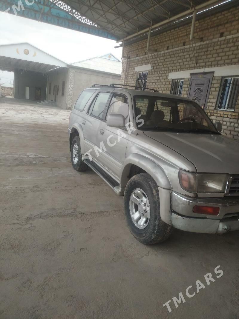 Toyota 4Runner 1998 - 90 000 TMT - Байрамали - img 3