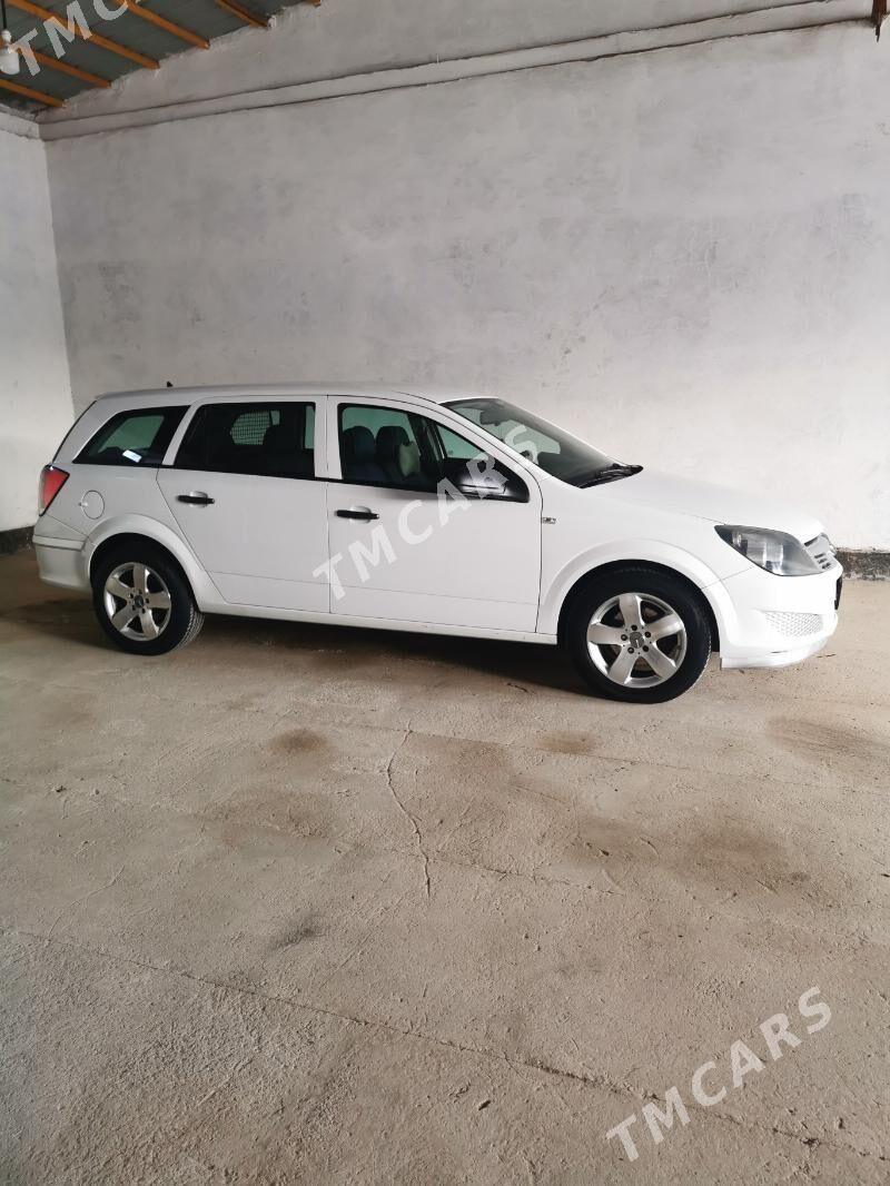 Opel Astra 2010 - 110 000 TMT - Туркменабат - img 2