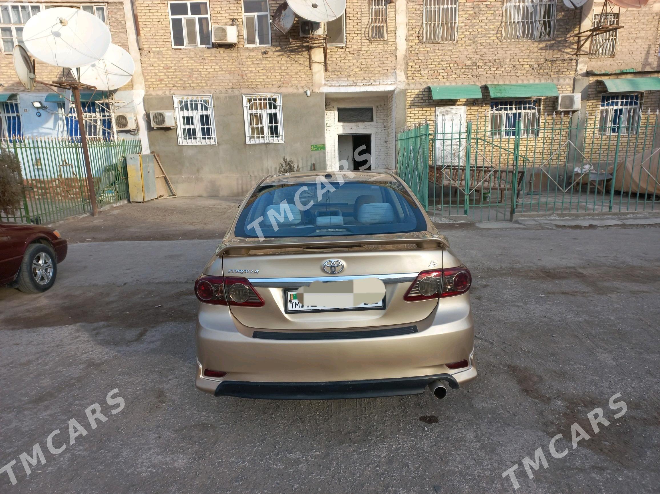 Toyota Corolla 2011 - 140 000 TMT - Дашогуз - img 2