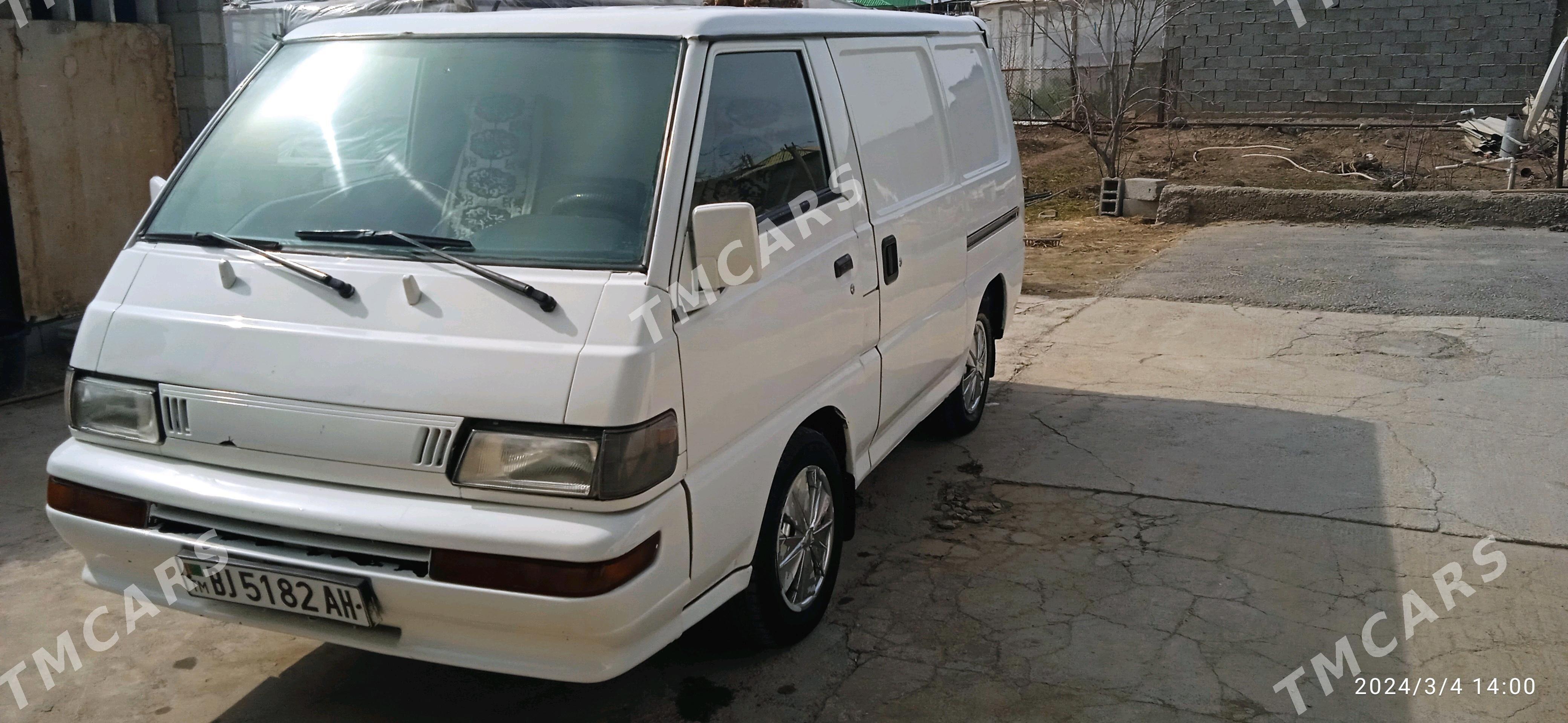 Toyota Hiace 1992 - 75 000 TMT - Кака - img 3