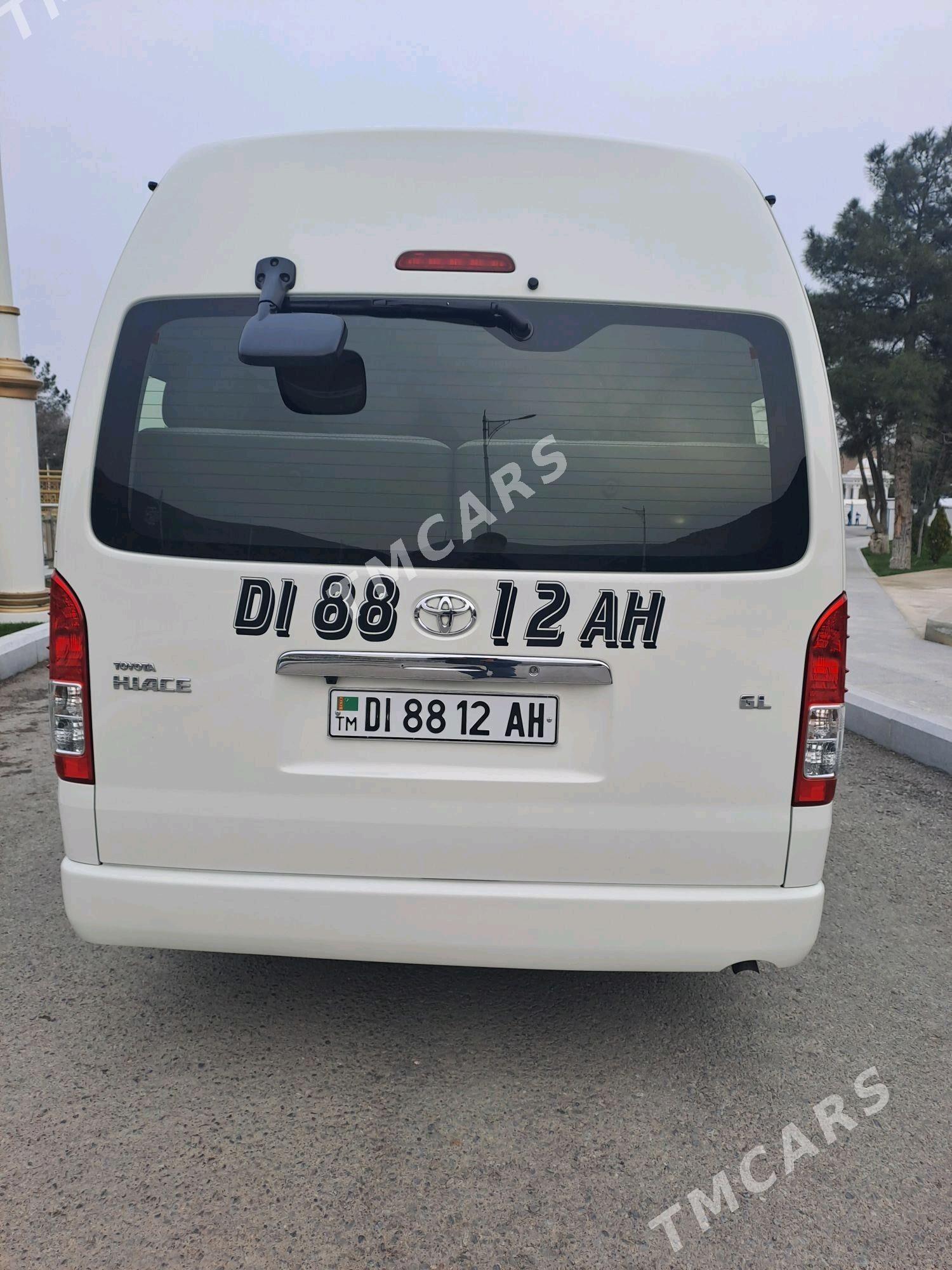 Toyota Hiace 2017 - 500 000 TMT - Ашхабад - img 4