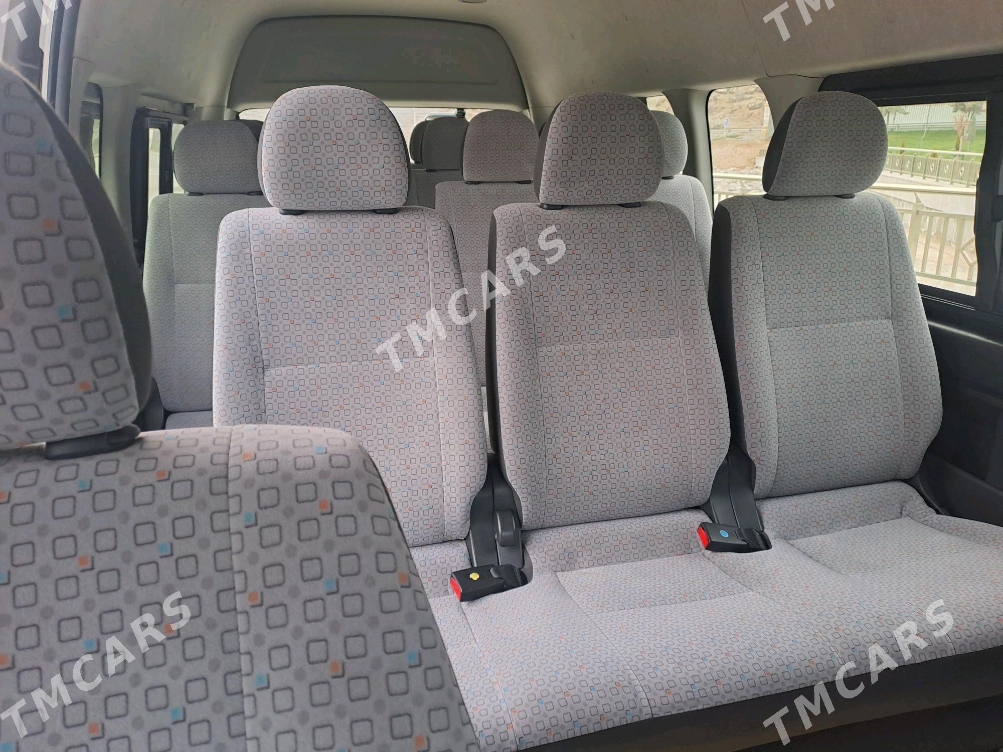 Toyota Hiace 2017 - 500 000 TMT - Aşgabat - img 6