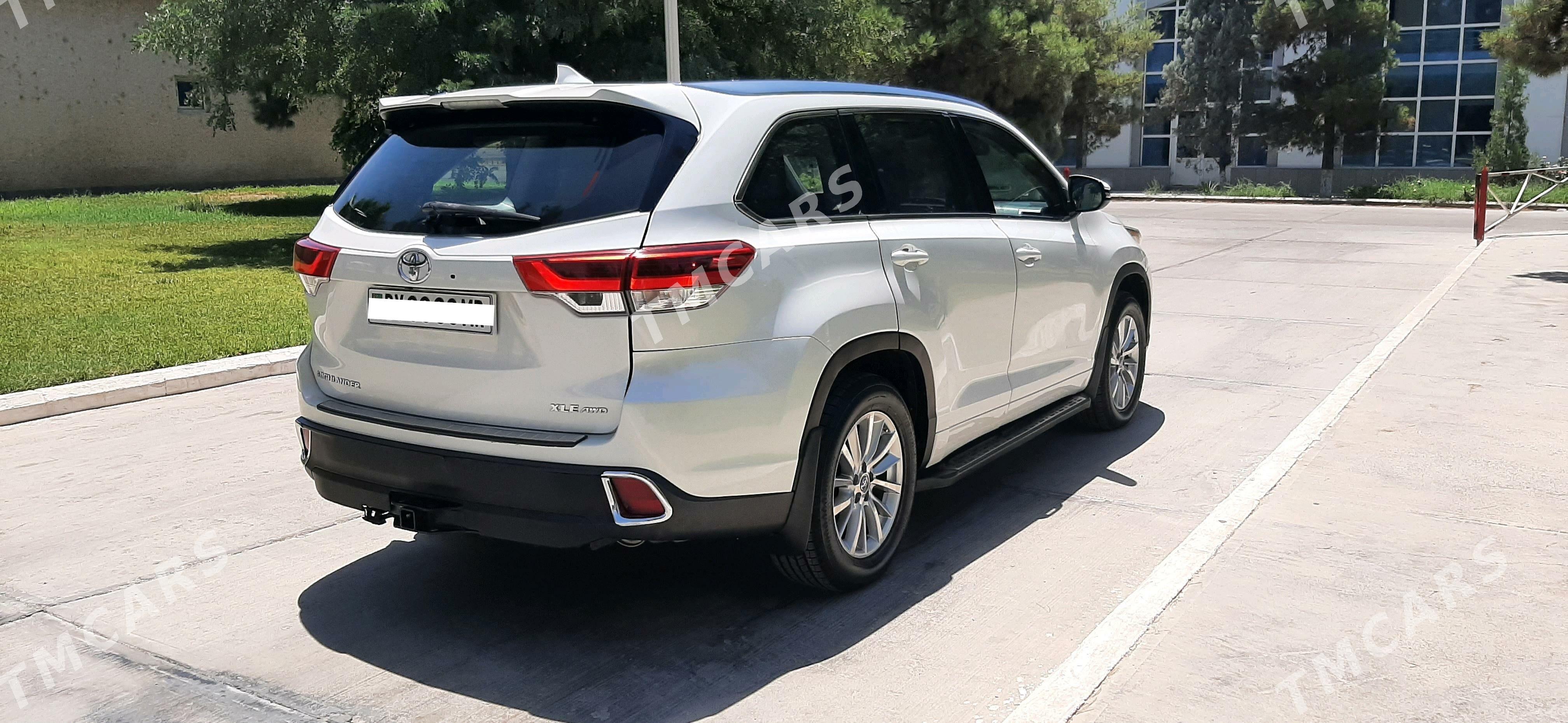 Toyota Highlander 2017 - 390 000 TMT - Мары - img 8