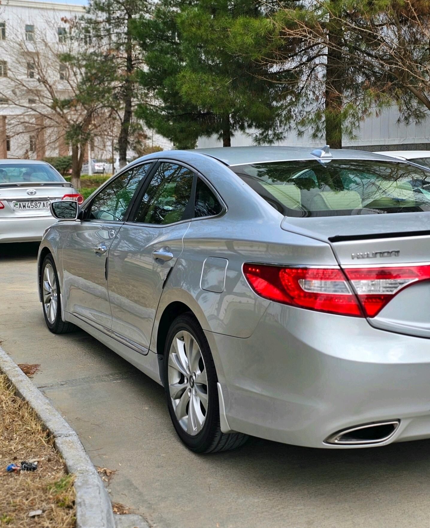 Hyundai Azera 2014 - 243 000 TMT - Aşgabat - img 10