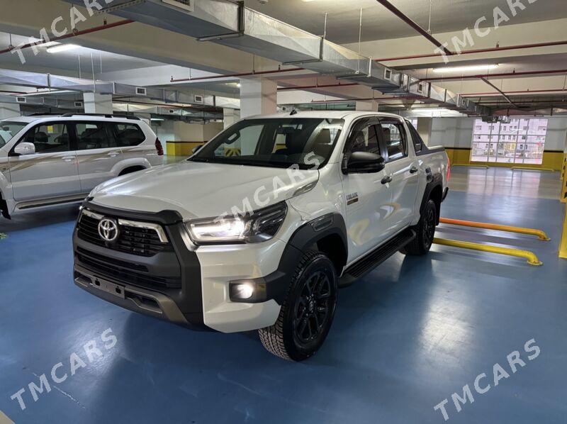Toyota Hilux 2023 - 745 000 TMT - Ашхабад - img 5