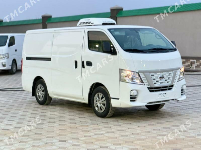 Nissan Urvan 2021 - 380 000 TMT - Мары - img 5