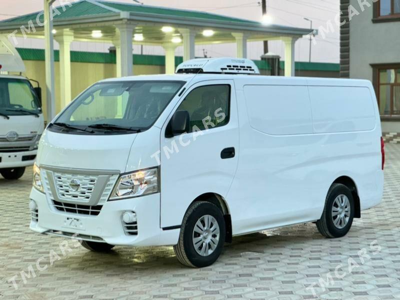 Nissan Urvan 2021 - 380 000 TMT - Mary - img 9