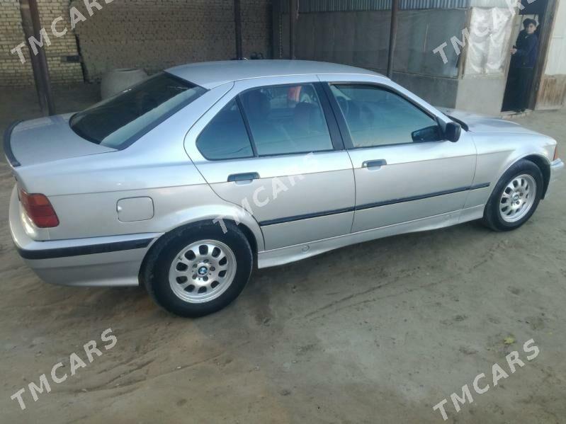 BMW 3 Series 1992 - 30 000 TMT - Ёлётен - img 2