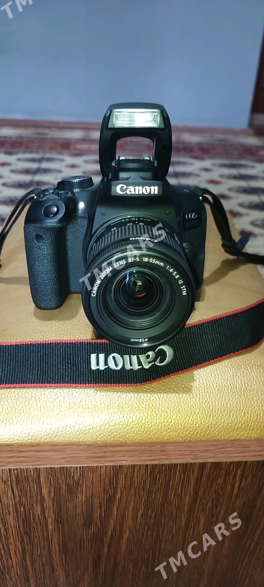 Фотокамера Canon EOS 800D - Garadamak Şor - img 2