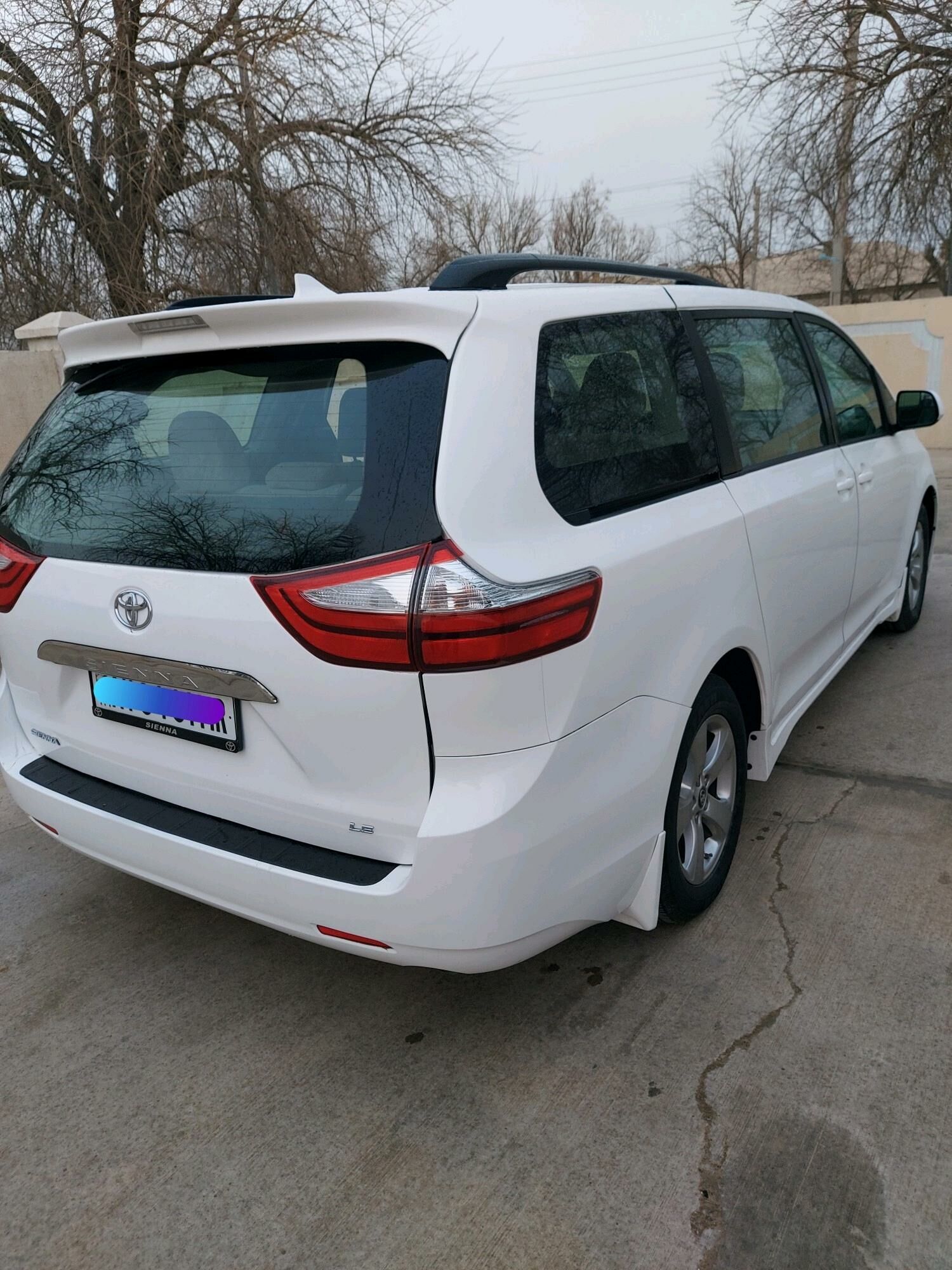 Toyota Sienna 2019 - 360 000 TMT - Baýramaly - img 5