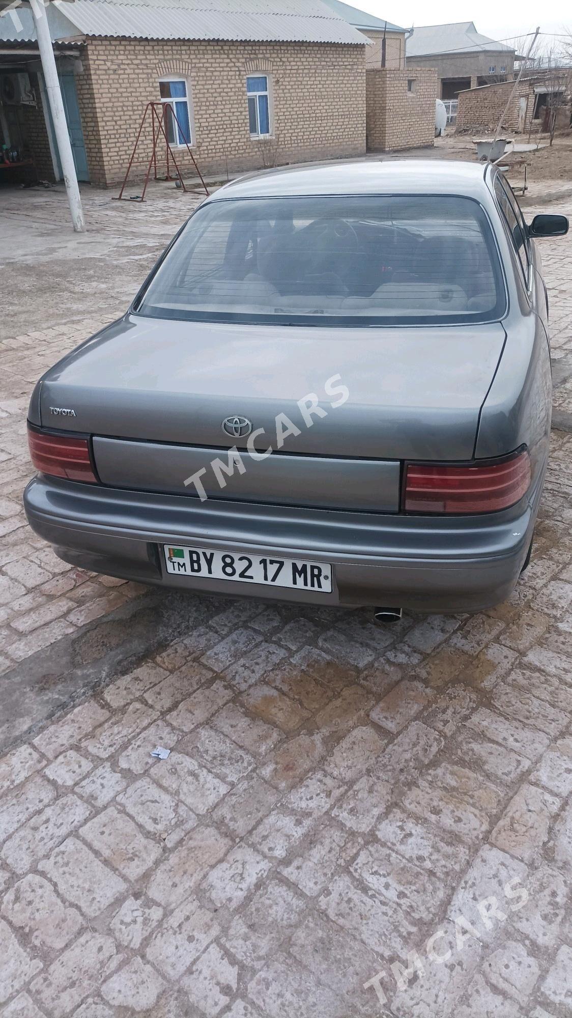 Toyota Camry 1992 - 50 000 TMT - Байрамали - img 9