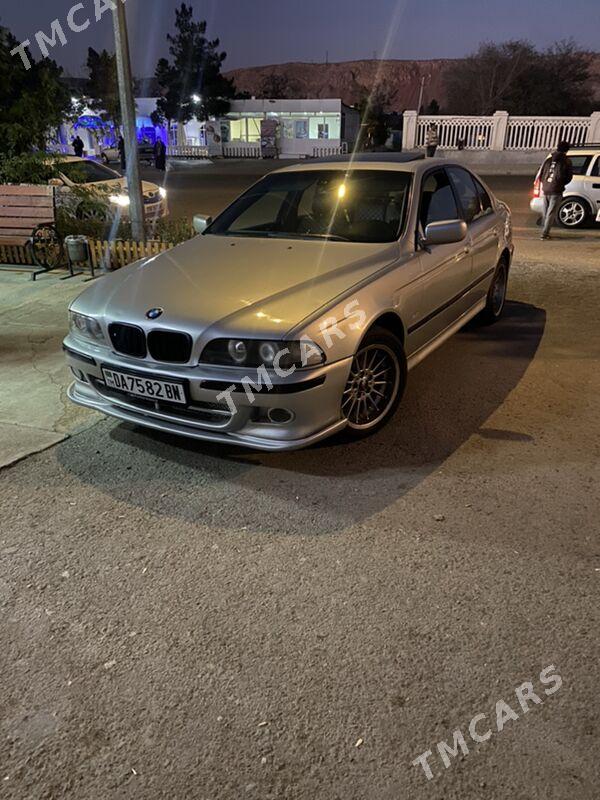BMW E39 2001 - 99 000 TMT - Türkmenbaşy - img 6