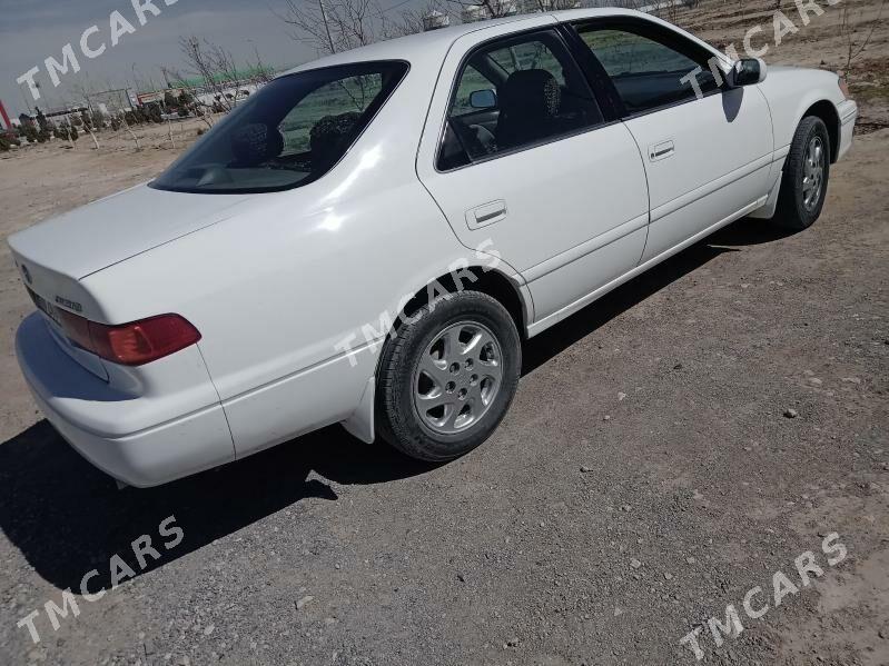 Toyota Camry 1999 - 110 000 TMT - Гызыларбат - img 3