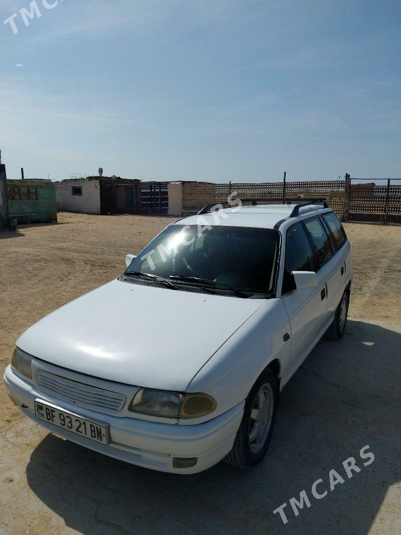 Opel Astra 1996 - 35 000 TMT - Карабогаз - img 7