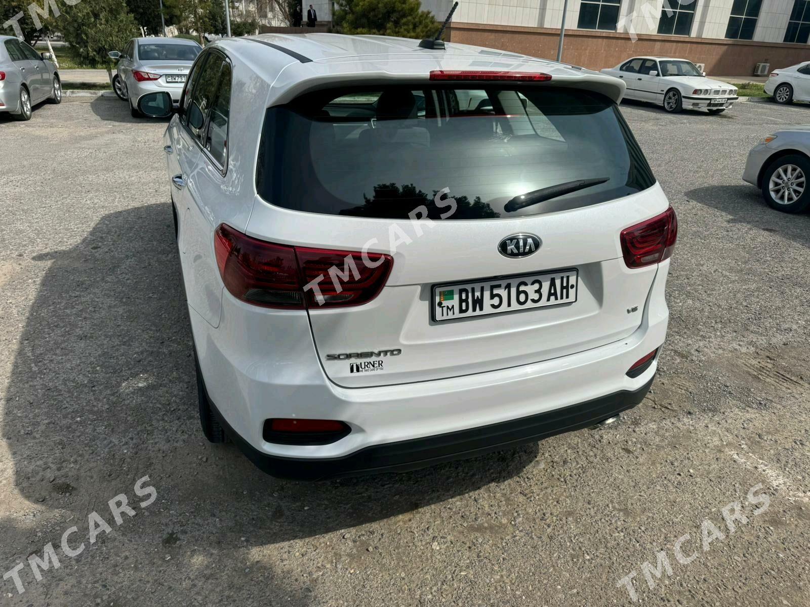 Kia Sorento 2018 - 330 000 TMT - Aşgabat - img 3