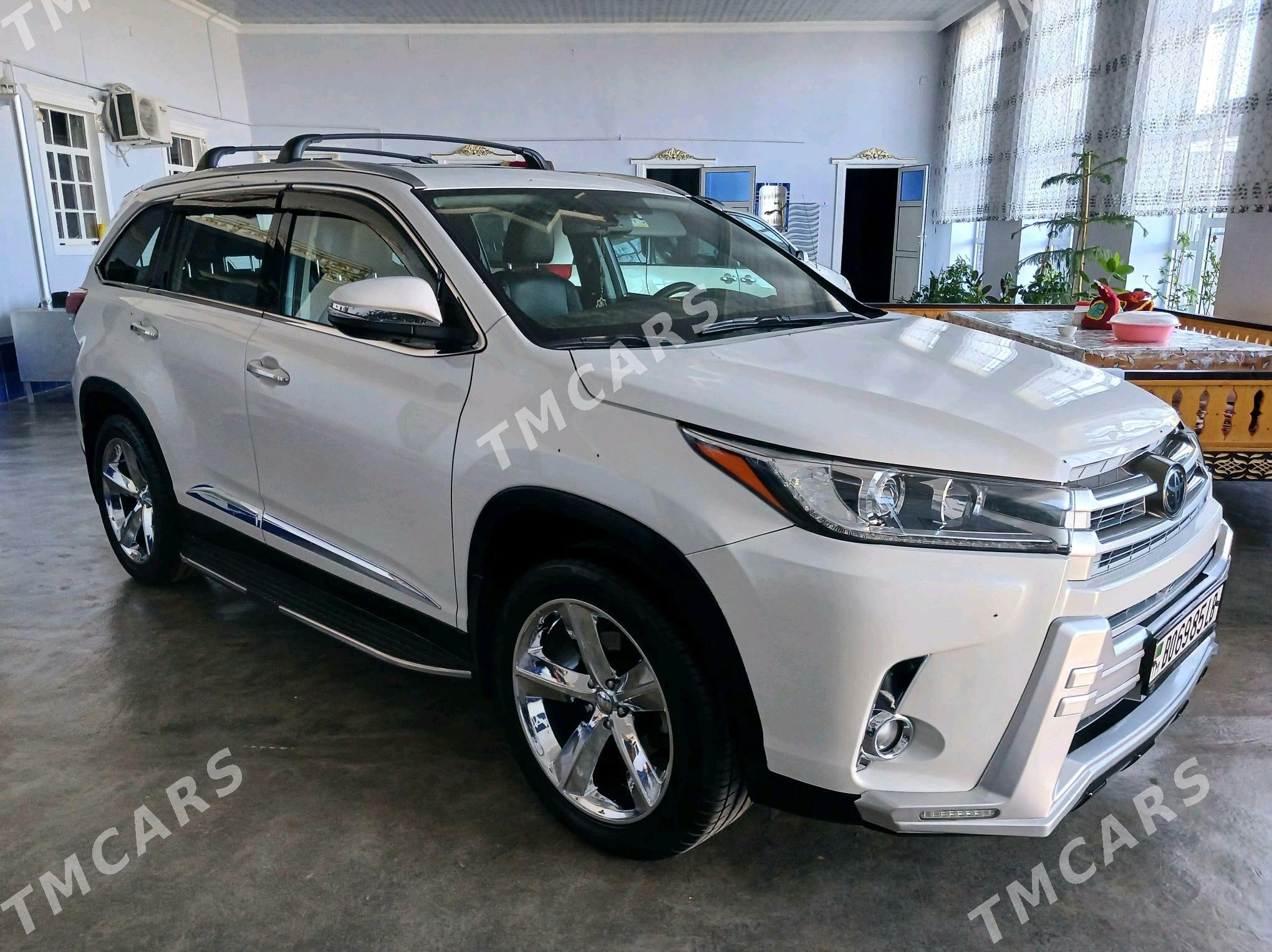 Toyota Highlander 2019 - 390 000 TMT - Туркменабат - img 3