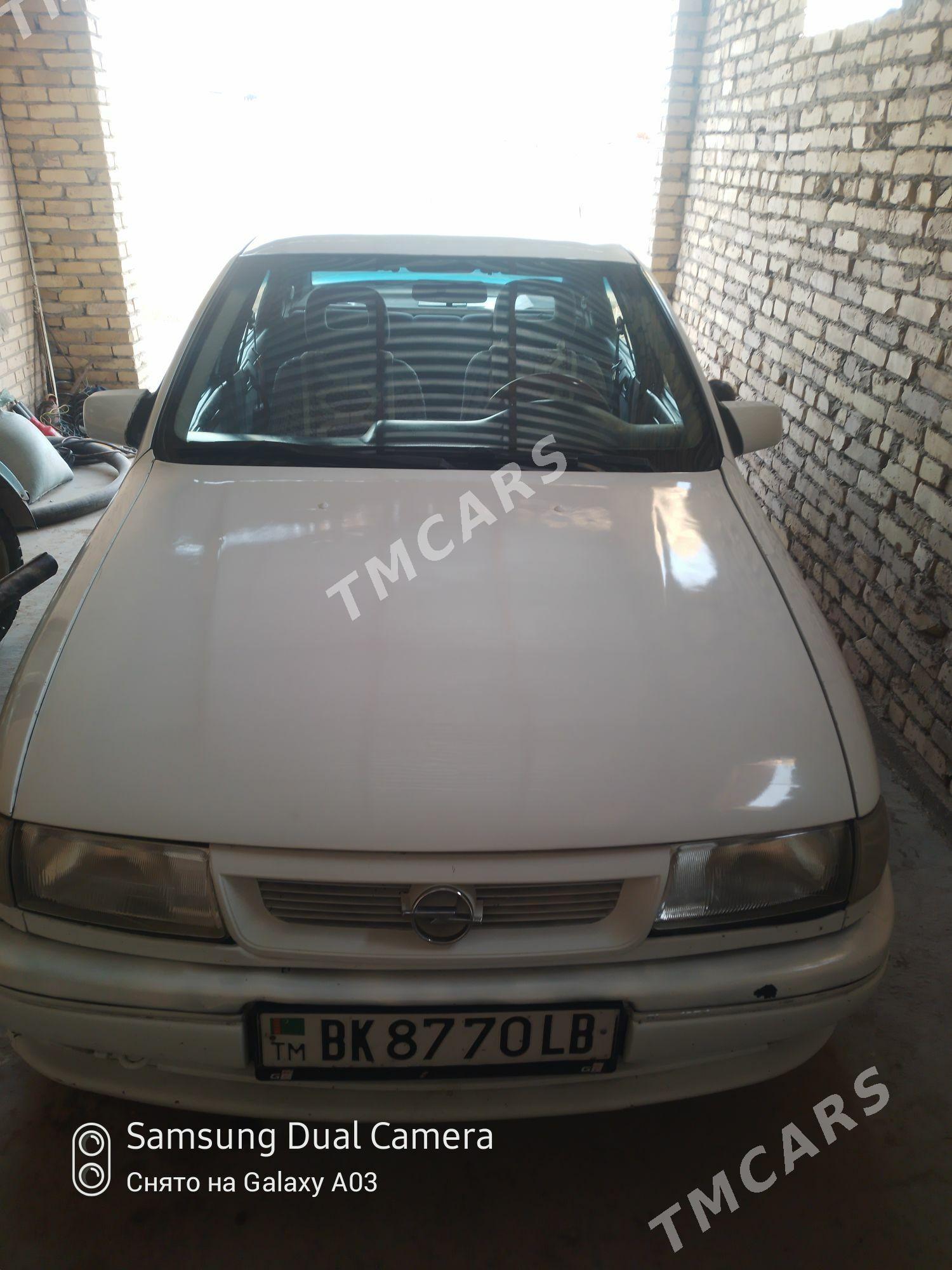 Opel Vectra 1993 - 26 000 TMT - Farap - img 2