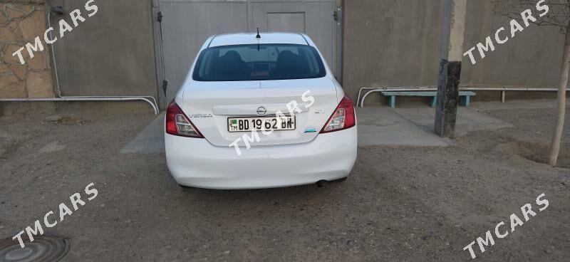 Nissan Versa 2011 - 85 000 TMT - Gyzylarbat - img 3