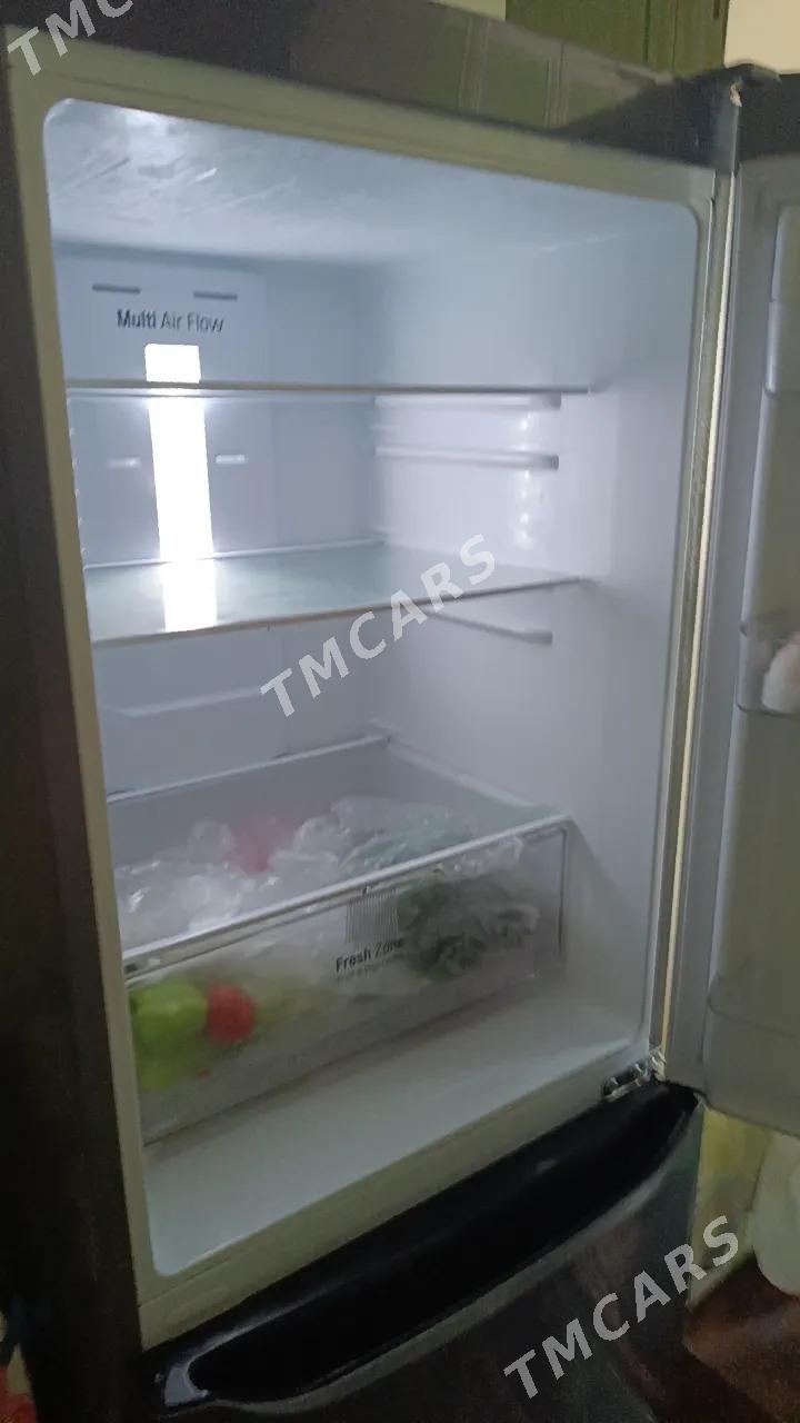 lg холодильник - Бузмеин ГРЭС - img 2