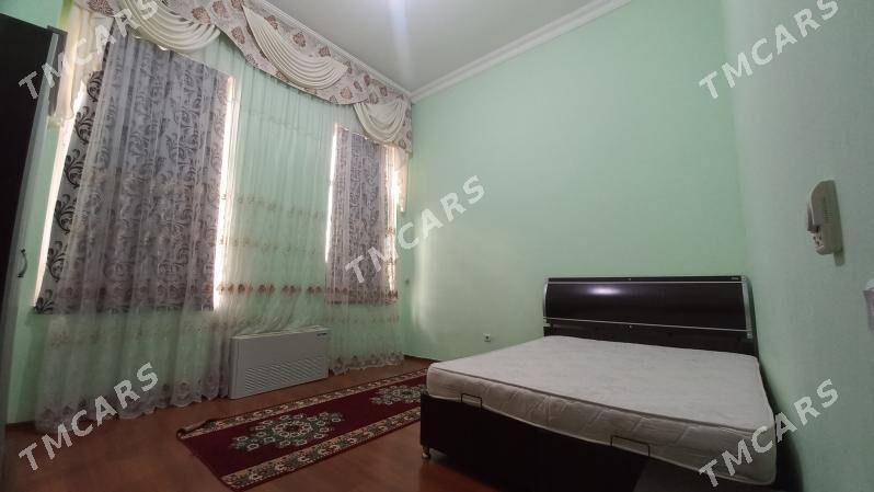 Советская 4 ком 190м2 - Sowetskiý köç. (Garaşsyzlyk şaýoly) - img 5