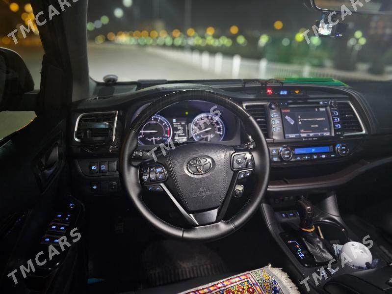 Toyota Highlander 2019 - 570 000 TMT - Ашхабад - img 8