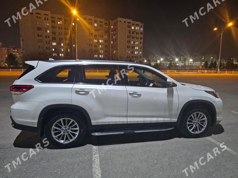 Toyota Highlander 2019 - 570 000 TMT - Ашхабад - img 6