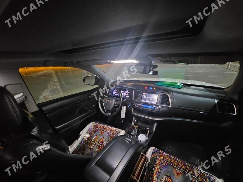 Toyota Highlander 2019 - 570 000 TMT - Ашхабад - img 9