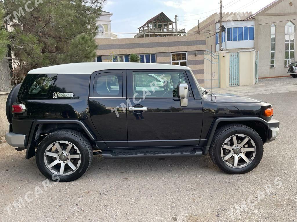 Toyota FJ Cruiser 2008 - 400 000 TMT - Türkmenbaşy - img 2