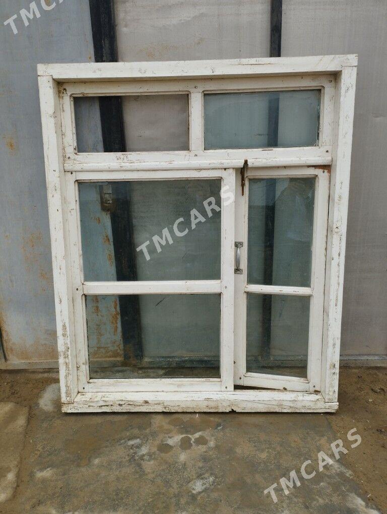 деревянное окно - Mary - img 2