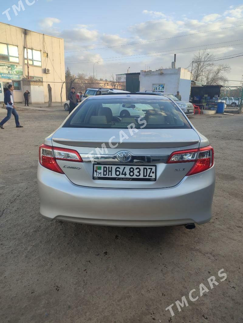 Toyota Camry 2012 - 200 000 TMT - Дашогуз - img 4